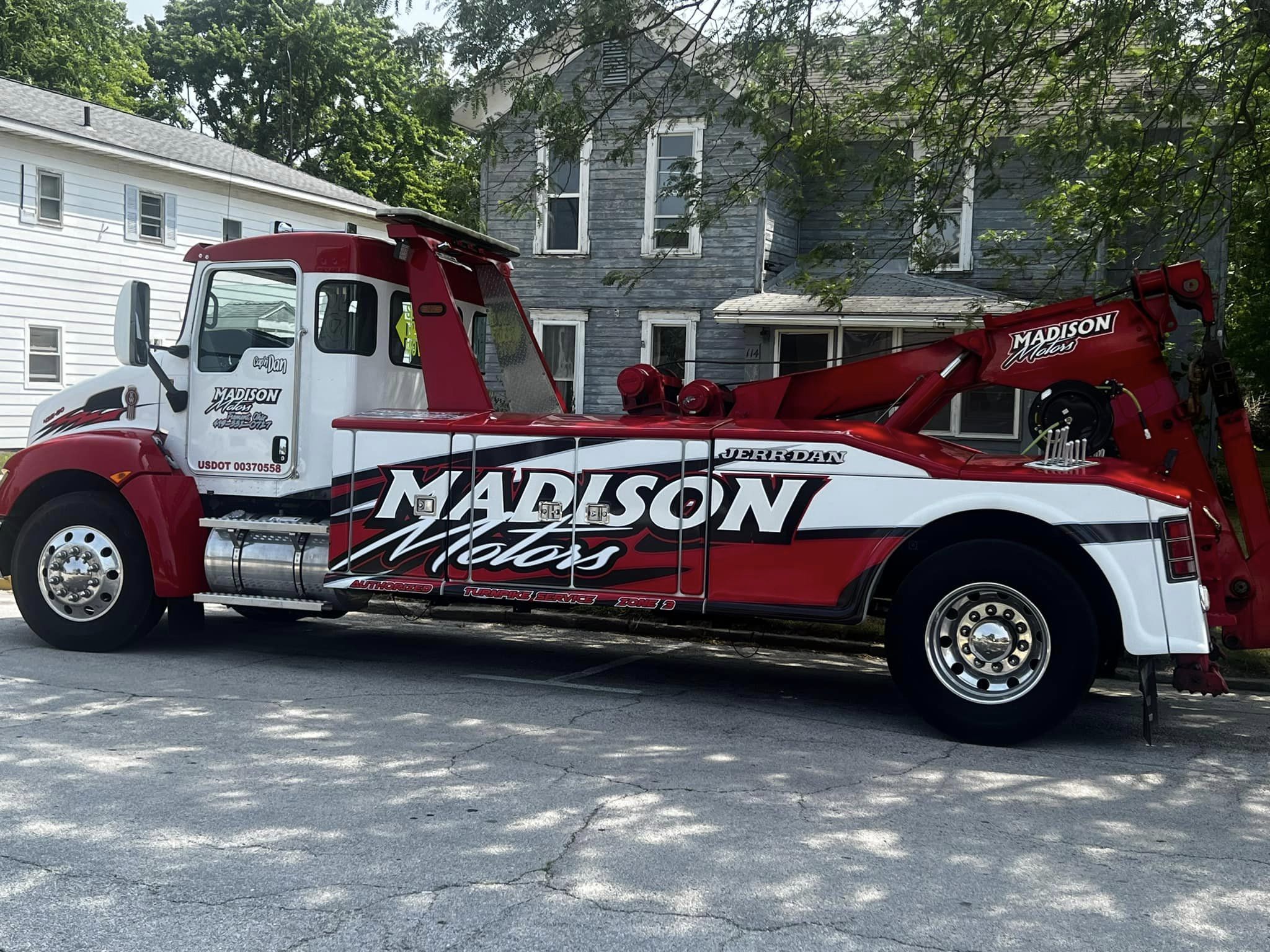 Heavy Duty Towing Tiffin